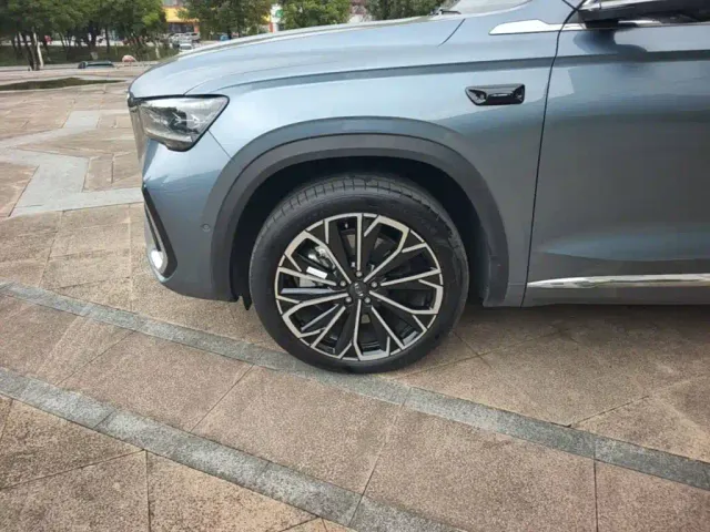 Geely Xingyue L — Фото автомобиля 22