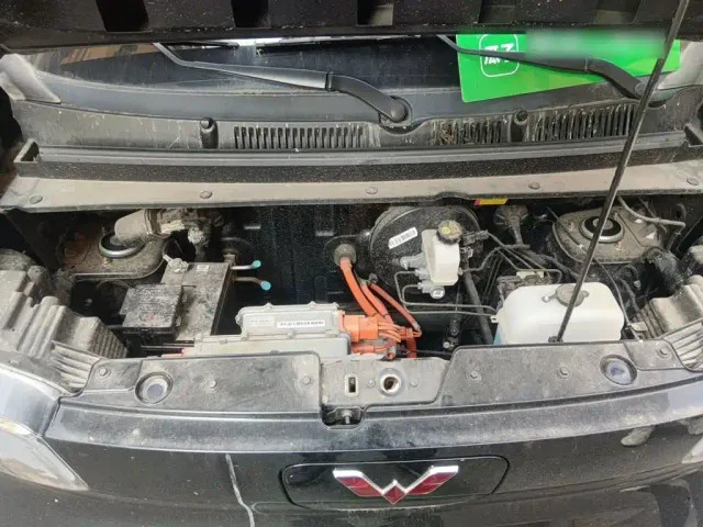 Wuling Motors Wuling Zhiguang NEV 2025 Model Comfort — Фото автомобиля 16
