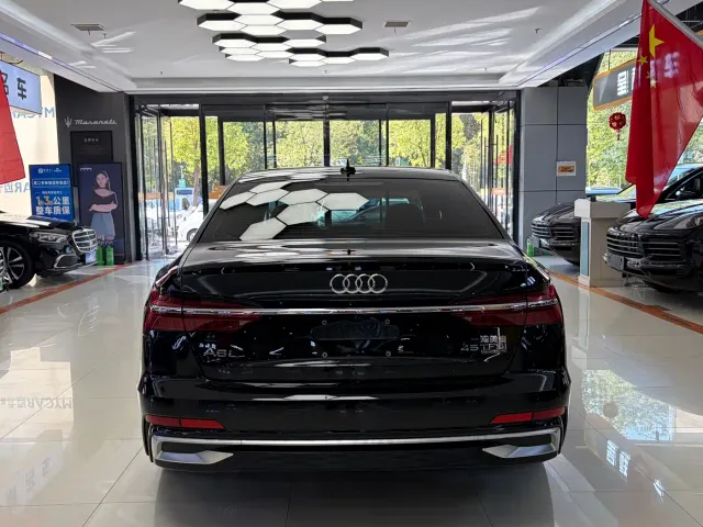 Audi A6L — Фото автомобиля 5