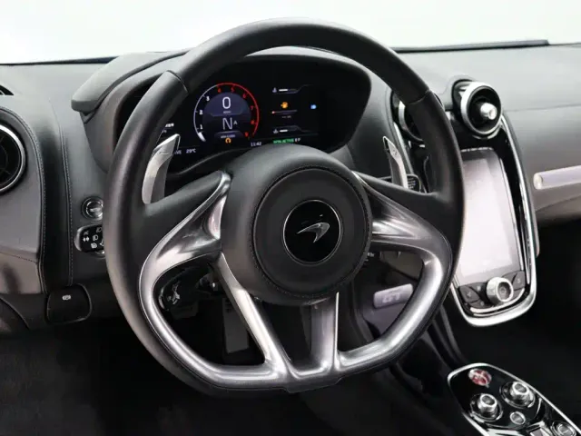 McLaren GT — Фото автомобиля 6