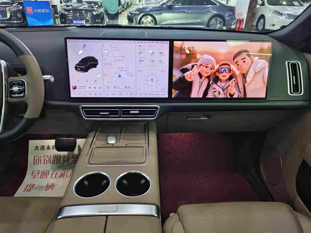 Li Auto L8 — Фото автомобиля 7