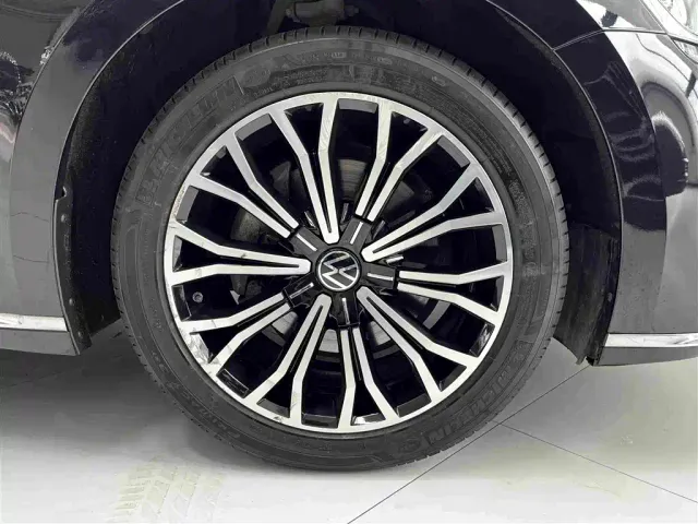 Volkswagen Phideon — Фото автомобиля 16