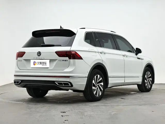Volkswagen Tiguan L PHEV — Фото автомобиля 3