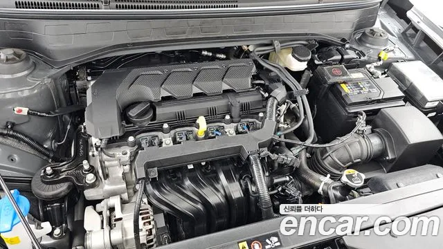 Hyundai Venue — Фото автомобиля 9