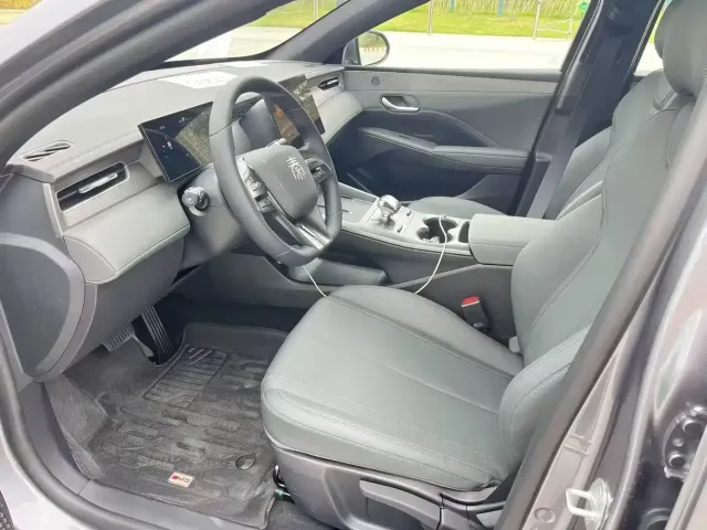 BYD Qin PLUS — Фото автомобиля 6