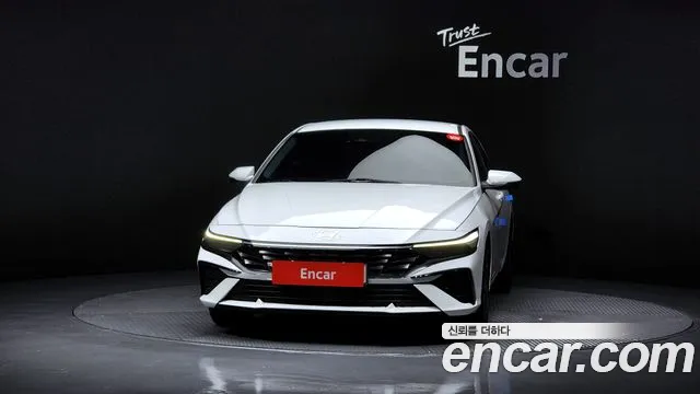 Hyundai AVANTE Новый Avante (CN7) — Фото автомобиля 3