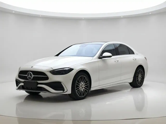Фотография автомобиля — Mercedes-Benz C-Class