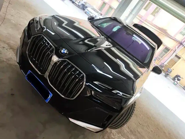 Фотография автомобиля — BMW 7 Series