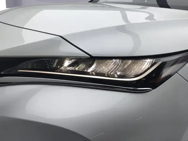 Toyota Harrier — Фото автомобиля 5