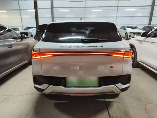 BYD Yuan PLUS — Фото автомобиля 5