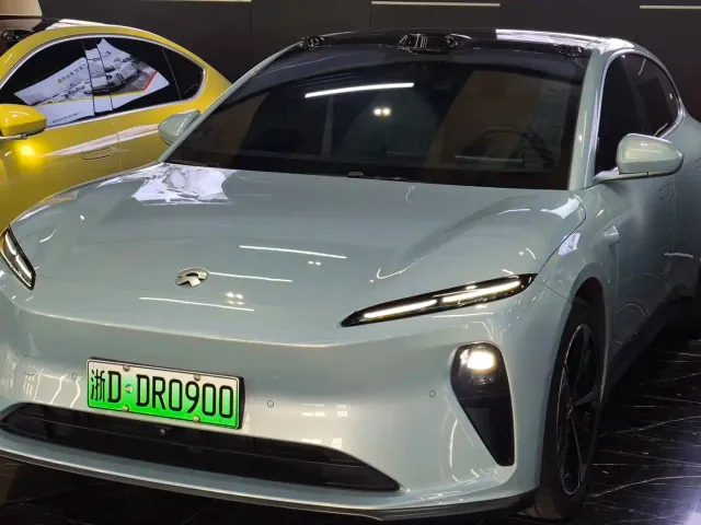 Фотография автомобиля — Nio ET5 Touring