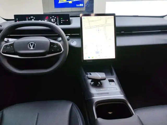 Changan Lamore — Фото автомобиля 12