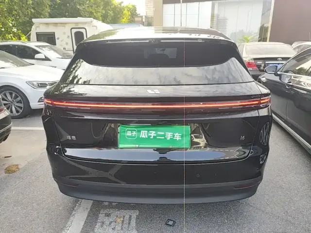 Li Auto Li Auto i6 2025 2WD Base Model — Фото автомобиля 5