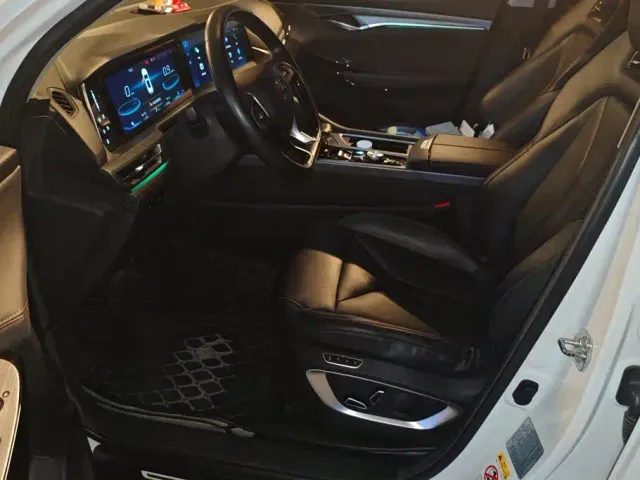 Changan CS75 Plus — Фото автомобиля 9