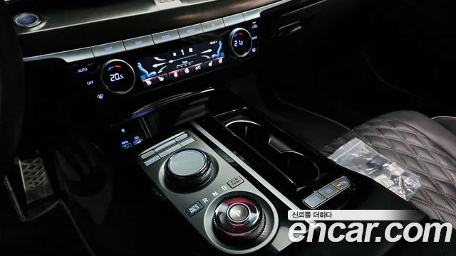 Genesis G80 RG3 — Фото автомобиля 12