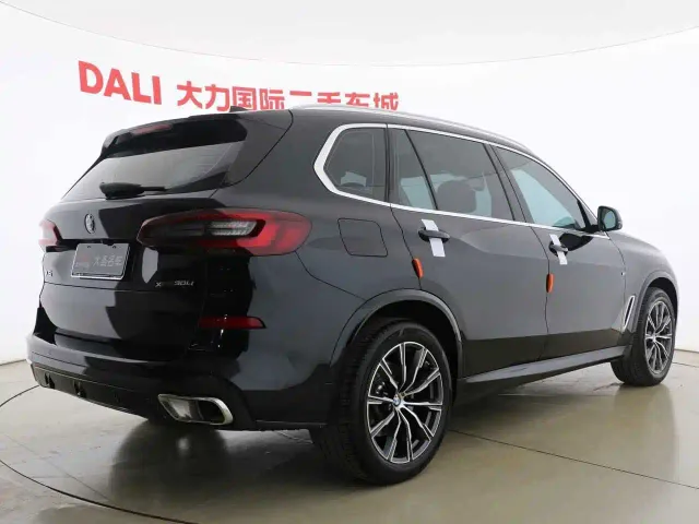 BMW X5 — Фото автомобиля 13