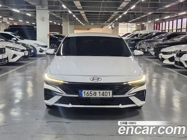 Фотография автомобиля — Hyundai Avante CN7