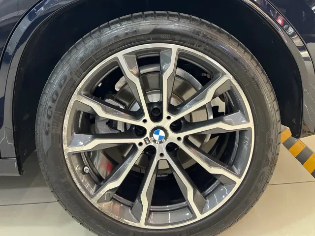 BMW X3 — Фото автомобиля 10