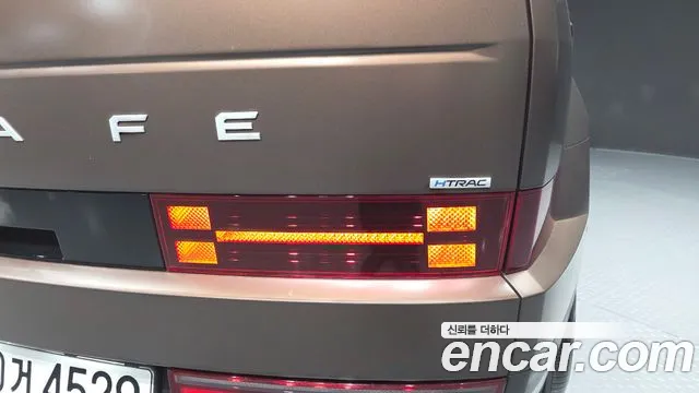 Hyundai Santa Fe — Фото автомобиля 8