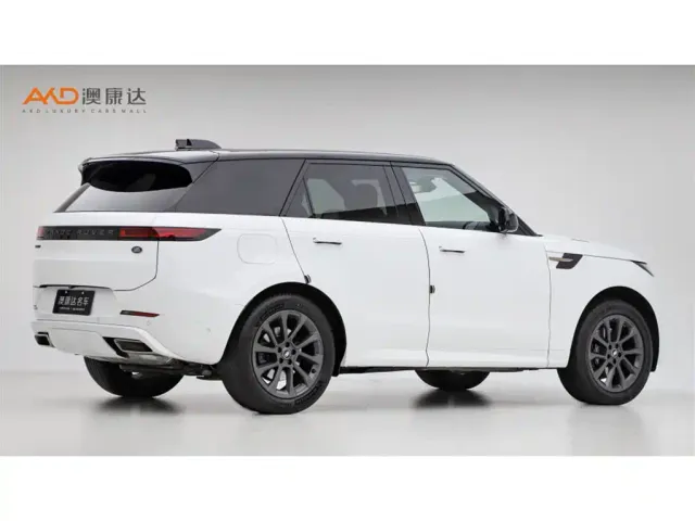 Land Rover Range Rover Sport — Фото автомобиля 3