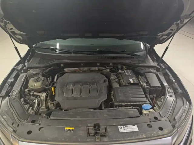 Volkswagen Passat — Фото автомобиля 19