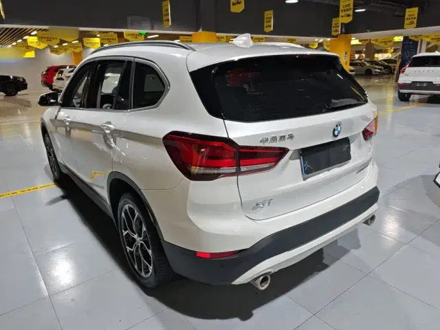 BMW X1 — Фото автомобиля 22