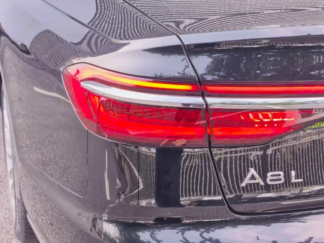 Audi Audi A8 2022 A8L 50 TFSI quattro Comfort Collector's Edition — Фото автомобиля 8