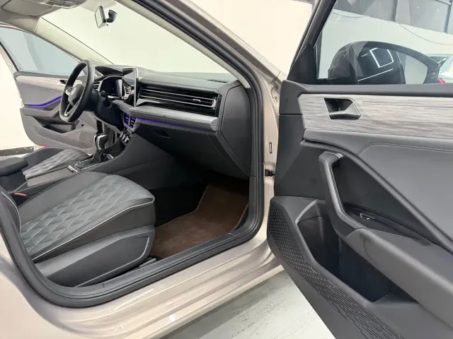 Volkswagen Sagitar — Фото автомобиля 15