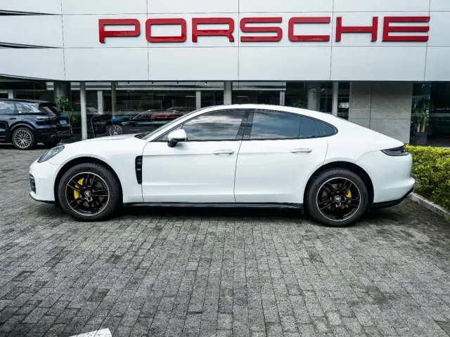 Porsche Panamera — Фото автомобиля 13