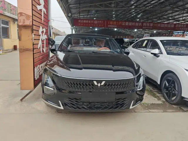 Wuling Starlight — Фото автомобиля 2