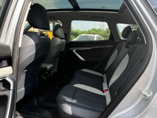 Geely Boyue L — Фото автомобиля 22