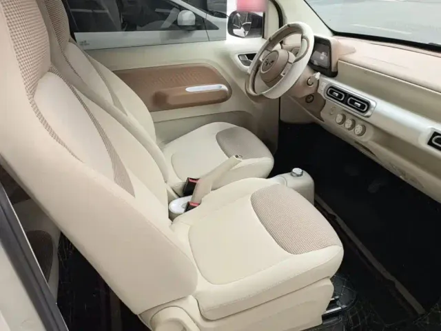 Wuling Motors Hongguang MINIEV 2024 3rd Generation 215km Youth Edition — Фото автомобиля 24