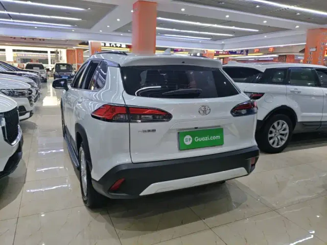 Toyota Corolla Cross 2022 2.0L Luxury Edition — Фото автомобиля 4
