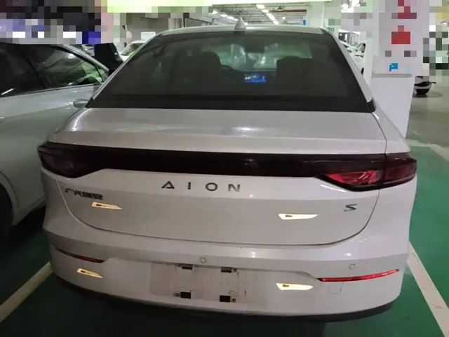 GAC Aion S — Фото автомобиля 5