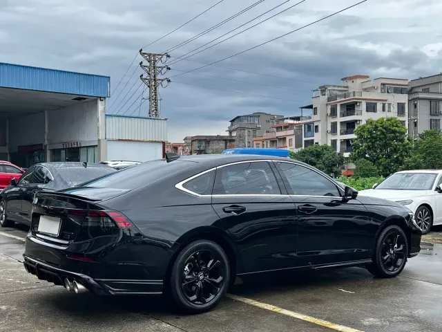 Honda Accord — Фото автомобиля 7