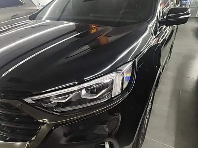 Ford Edge — Фото автомобиля 23