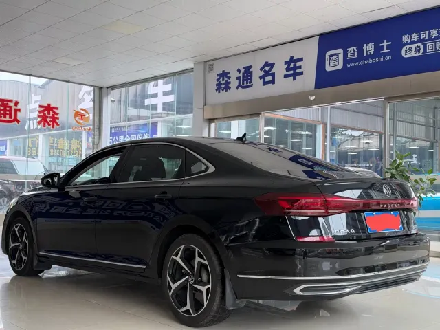 Volkswagen Passat — Фото автомобиля 13