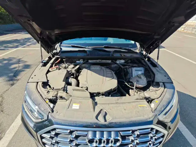 Audi Q5L — Фото автомобиля 3