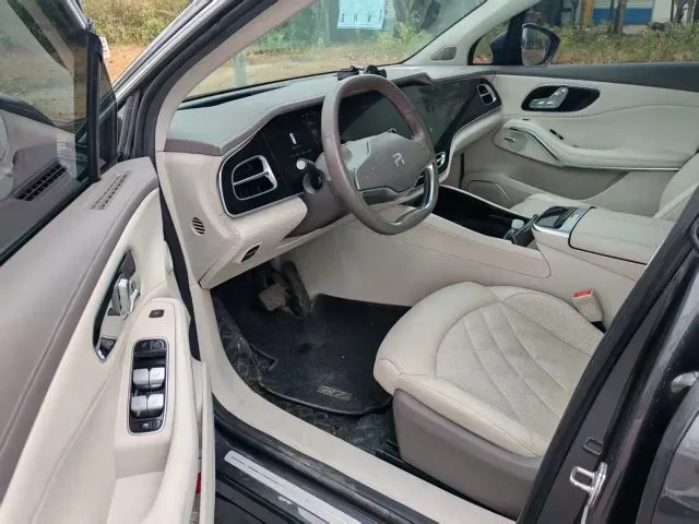 Roewe Feifan R7 — Фото автомобиля 8