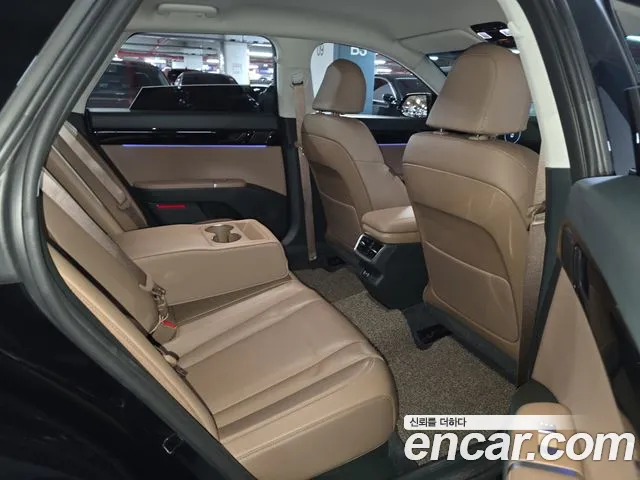 Hyundai Grandeur GN7 — Фото автомобиля 9