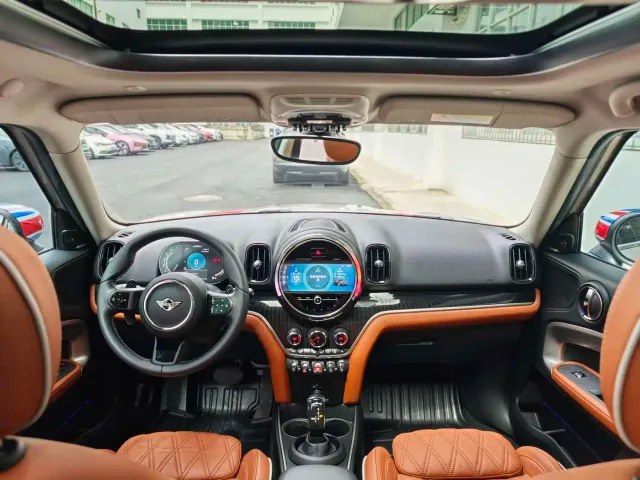 MINI Countryman — Фото автомобиля 9