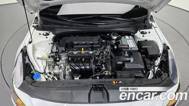 Hyundai Avante CN7 — Фото автомобиля 6