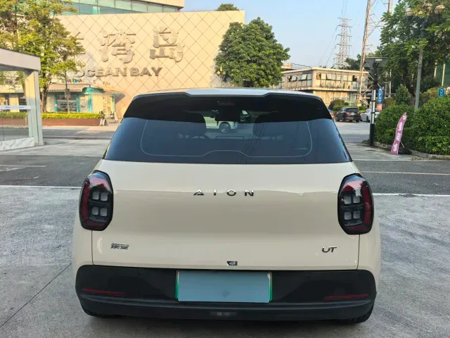 GAC Aion UT — Фото автомобиля 6