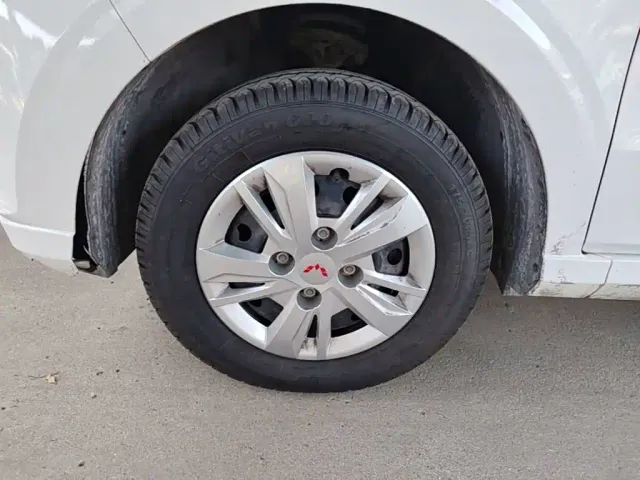 Wuling Hongguang — Фото автомобиля 22