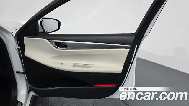 Hyundai Grandeur Новый Grandeur IG — Фото автомобиля 24