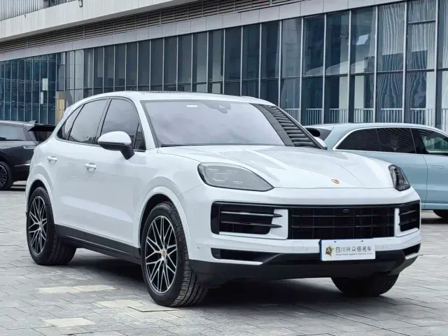 Porsche Cayenne — Фото автомобиля 3