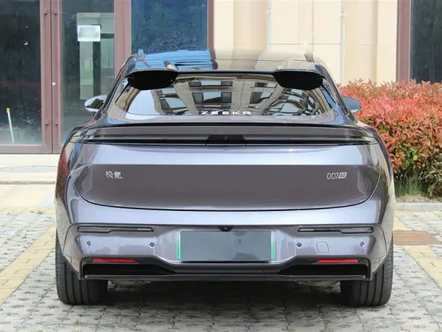 Zeekr 007 GT — Фото автомобиля 5