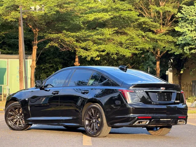 Cadillac CT5 — Фото автомобиля 4