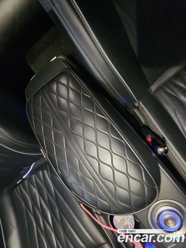 Genesis GV70 — Фото автомобиля 9