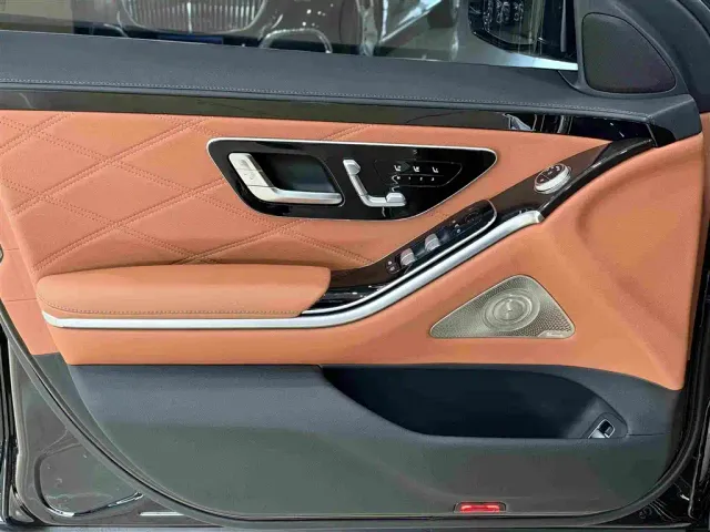 Mercedes-Benz Maybach S-Class — Фото автомобиля 23